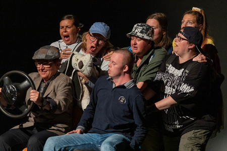 Predstava Kit na plaži (14)